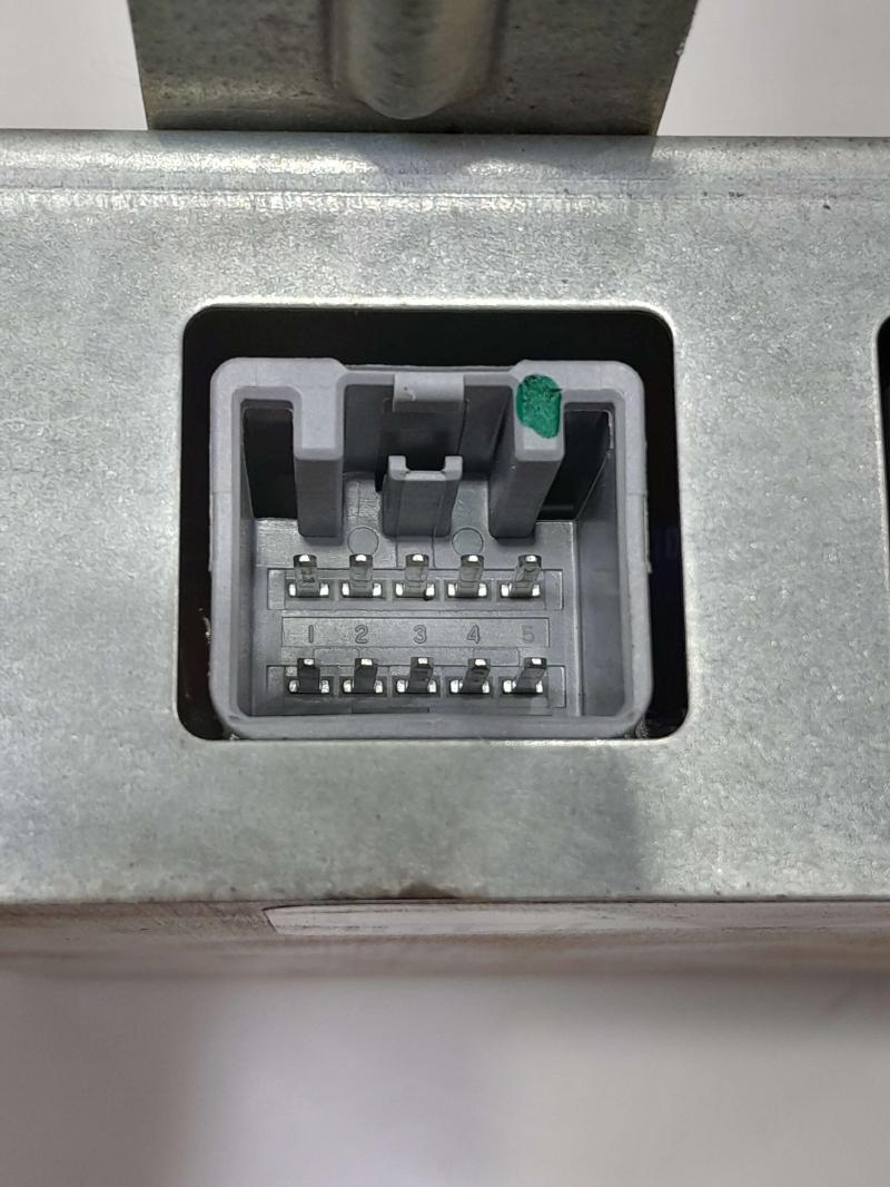 2010 - 2012 Ford Fusion 110V AC/DC Power Inverter Module OEM 9E5T-19G317-AA