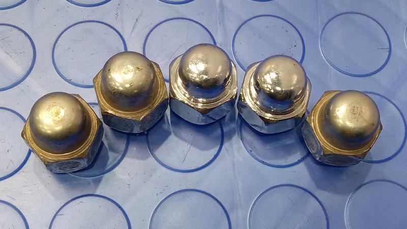 2017 Kia Sorento Lug Nuts