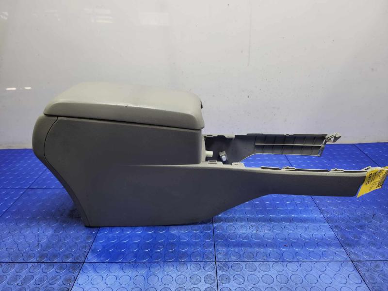 2015 Toyota Camry Front Console