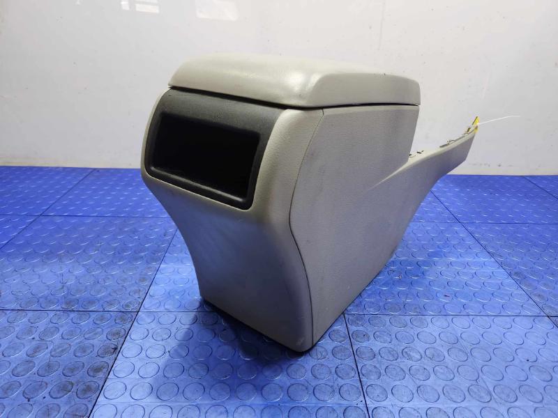 2015 Toyota Camry Front Console