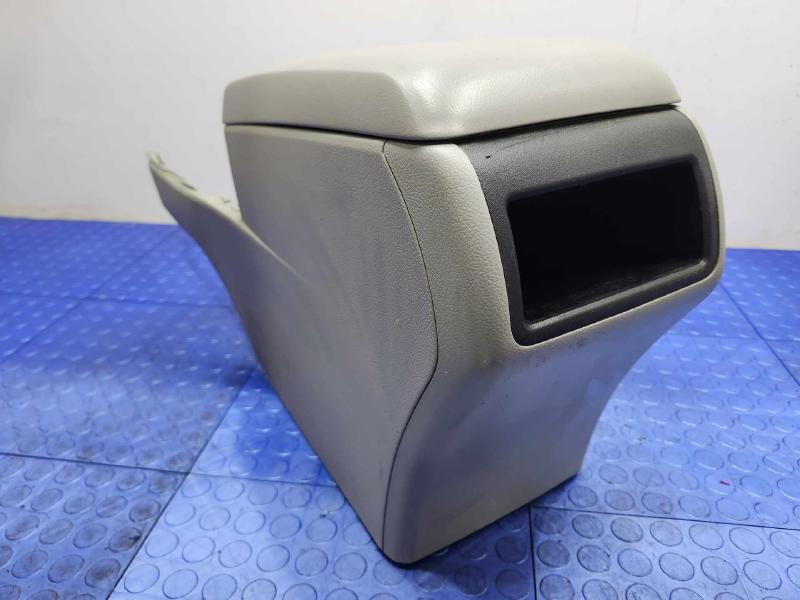 2015 Toyota Camry Front Console