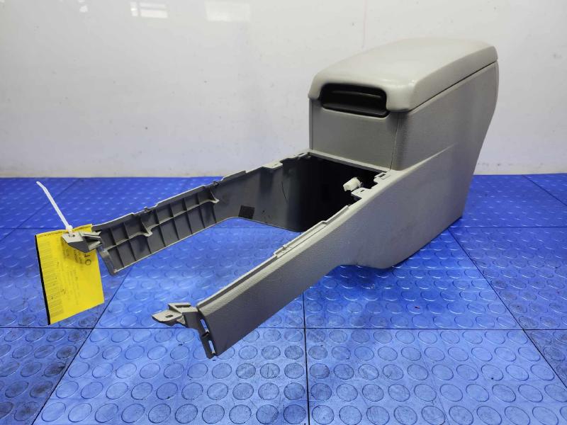 2015 Toyota Camry Front Console