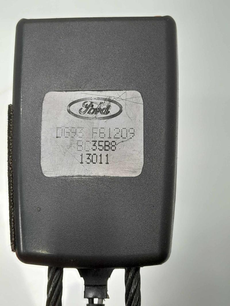 2013 Ford Fusion Front Seat Belt
