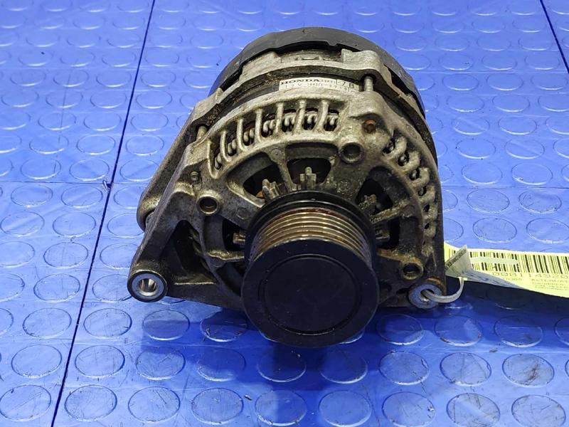 2016-2017 Honda Civic 1.5L Alternator Assembly Denso Genuine OEM 1042113710