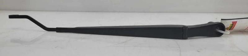 2005 - 2010 Jeep Grand Cherokee Windshield Wiper Arm RH Passenger Side OEM 5143534AA