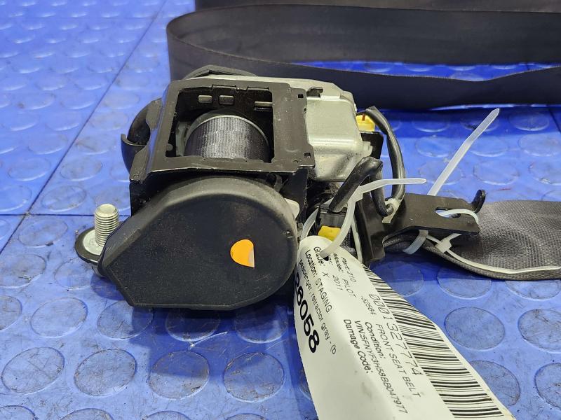 2011 Honda Pilot Front Seat Belt