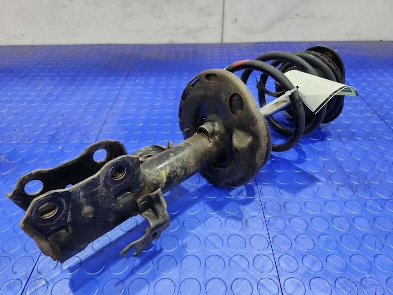 2010-2011 Toyota Prius Front Strut Assembly Right Passenger Side OEM 4851080542 ,RH