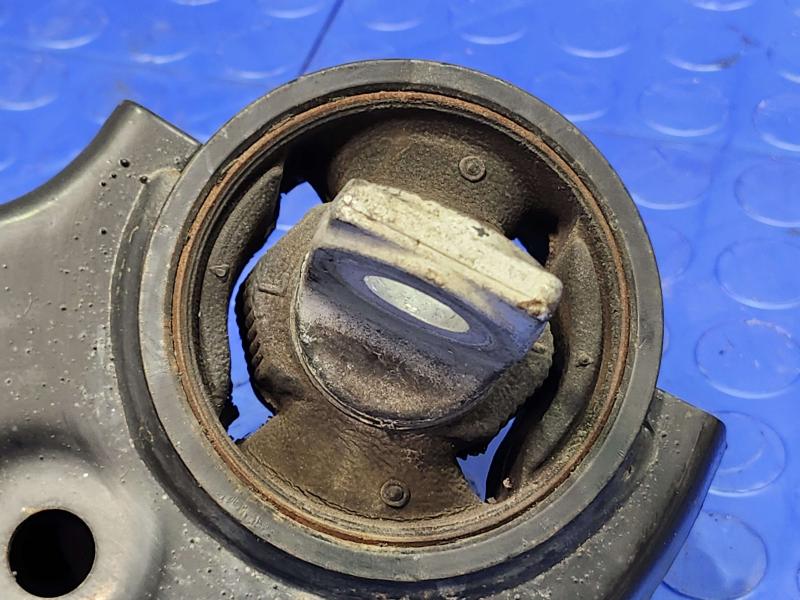 2018 Toyota Highlander Lower Control Arm Rr