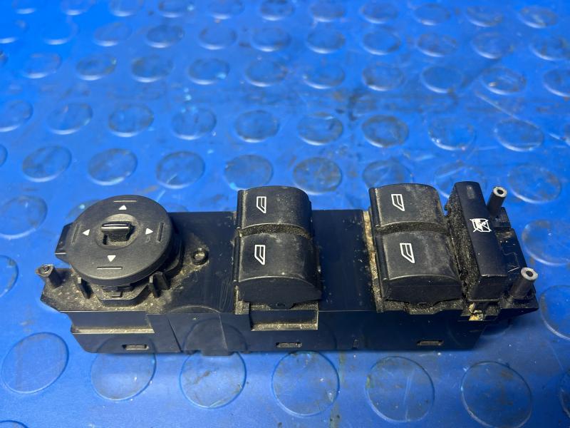 2013 Ford Escape Door Switch Front