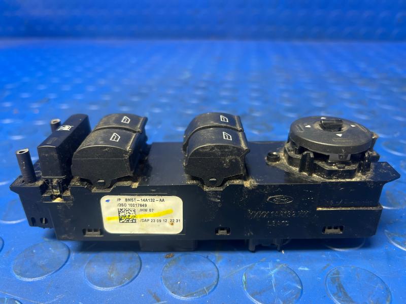 2013 Ford Escape Door Switch Front
