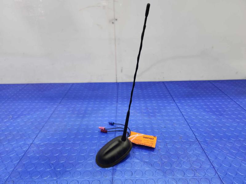 2014 MINI Cooper Countryman Antenna