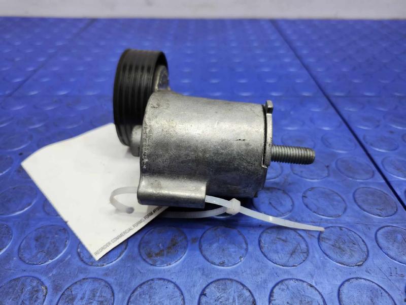 2013 Volkswagen Beetle Engine Belt Tensioner