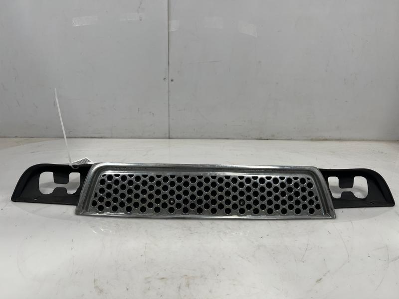 2008 GMC Yukon XL Grille
