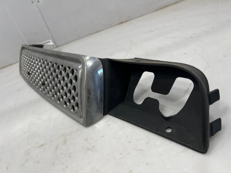 2008 GMC Yukon XL Grille