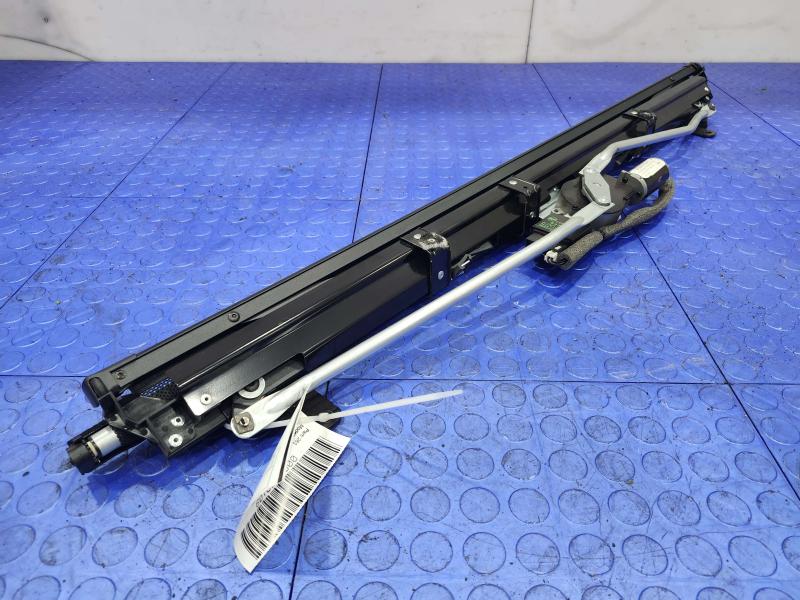 2018 Nissan Maxima Window Shade