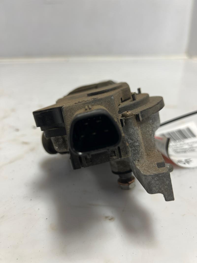 2003 - 2008 Toyota Corolla Windshield Wiper Motor OEM 8511002110