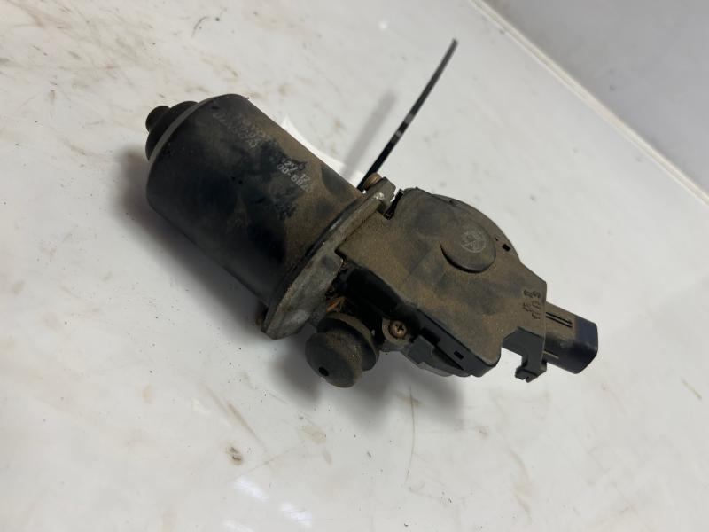 2003 - 2008 Toyota Corolla Windshield Wiper Motor OEM 8511002110