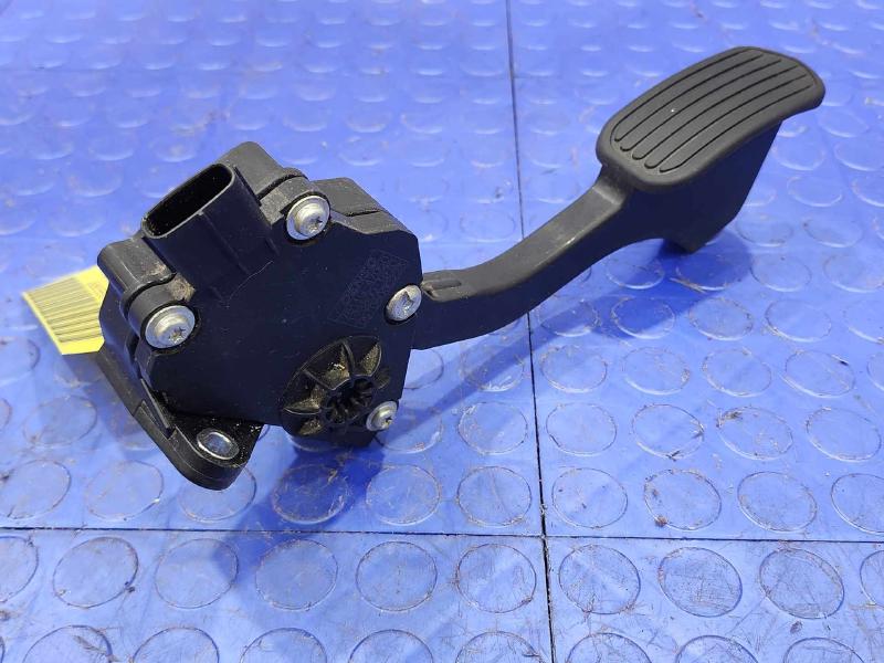 2016-2019 Toyota Prius 1.8L Accelerator Pedal Assembly Genuine OEM 78110-47050