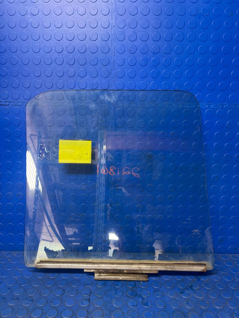 1988 Ford F-250 Front Door Glass/Window