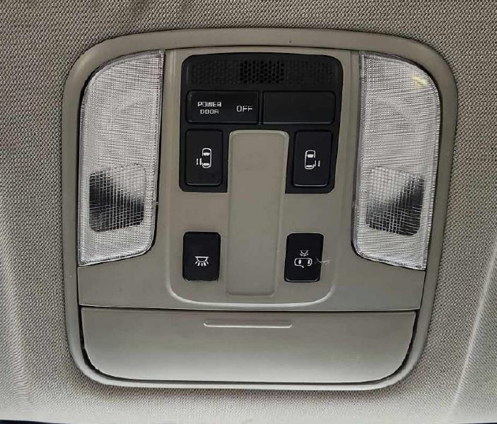 2017 Kia Sedona Front Console