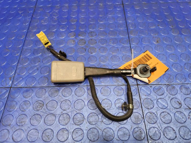 2016 Kia Sedona Front Seat Belt