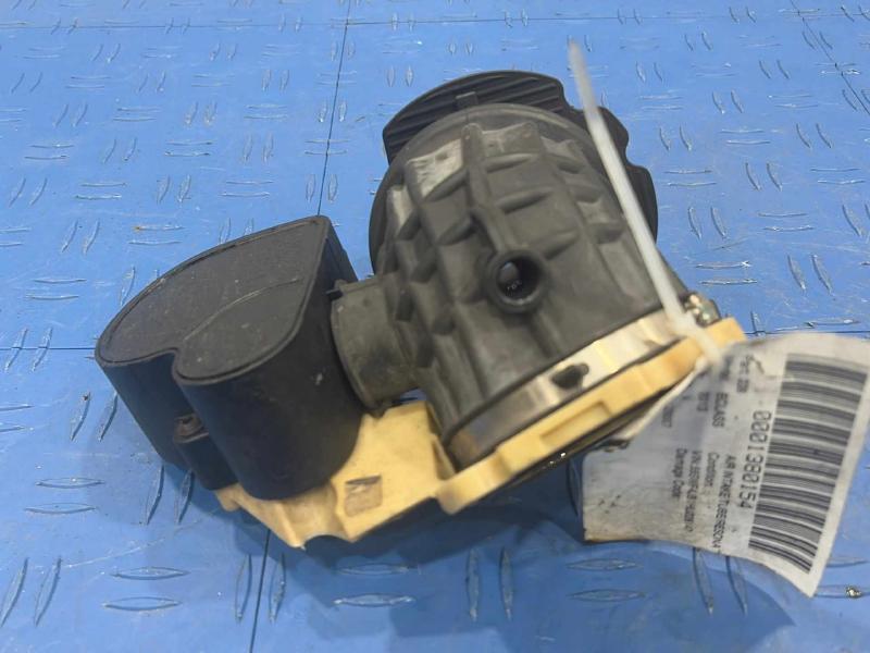 2013 Mercedes E-Class Air Intake Tube/Resonator