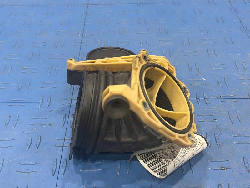 2013 Mercedes E-Class Air Intake Tube/Resonator