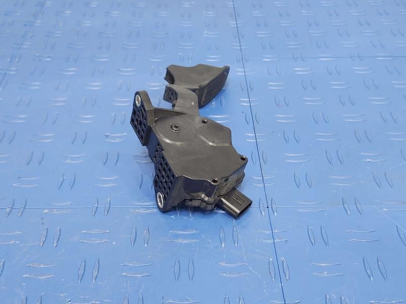 2013 Toyota Yaris Pedal Assembly