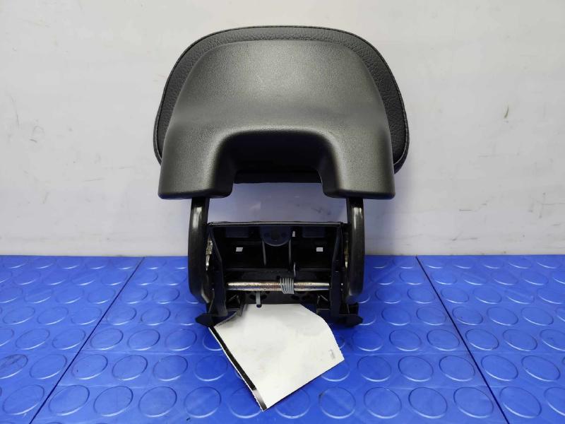 2018 Volvo S90 Headrest