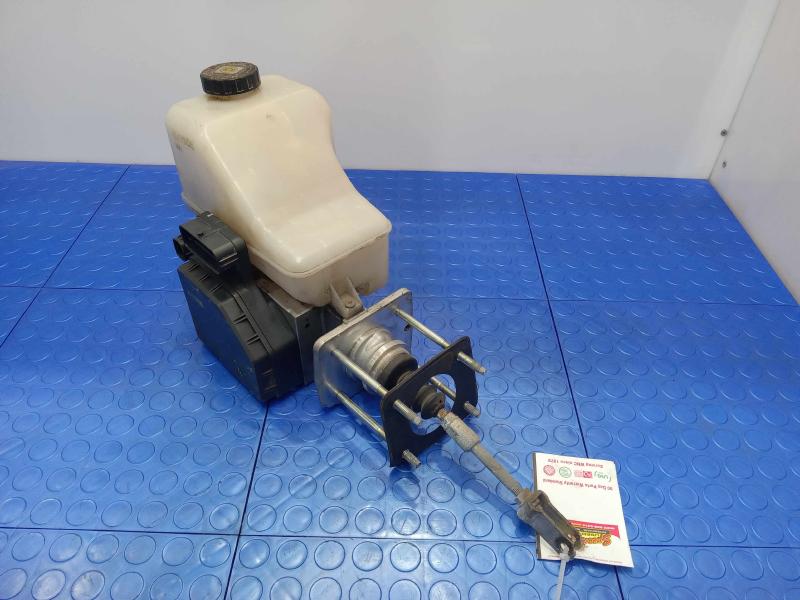 2012 Nissan NV2500 Master Cylinder
