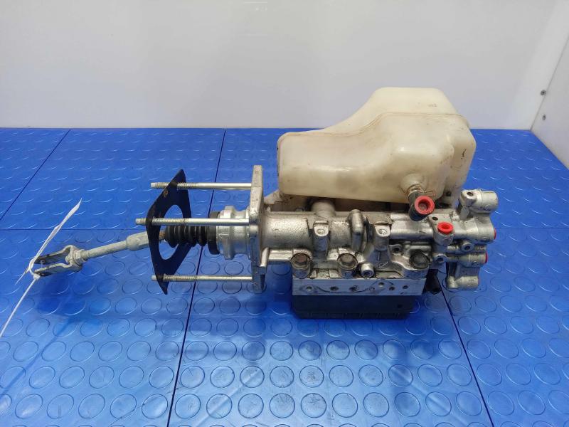 2012 Nissan NV2500 Master Cylinder