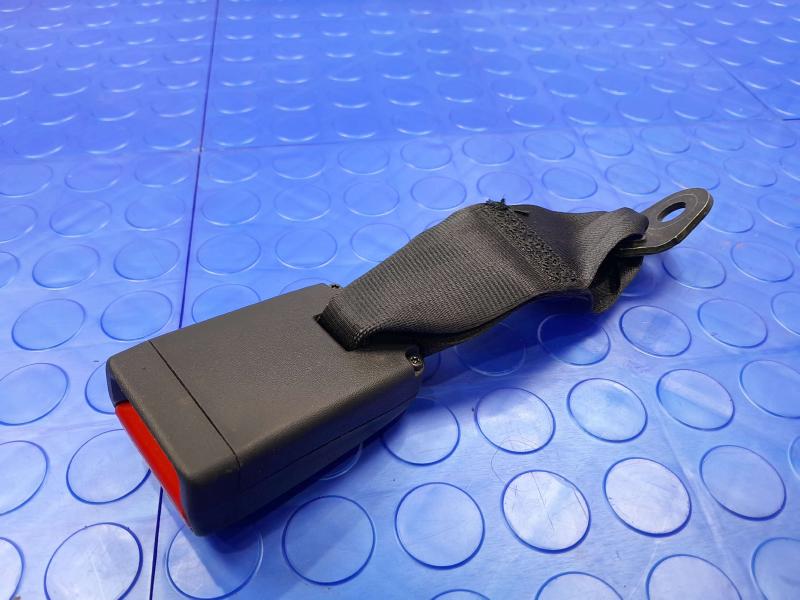 2021 Nissan Versa Rear Seat Belt