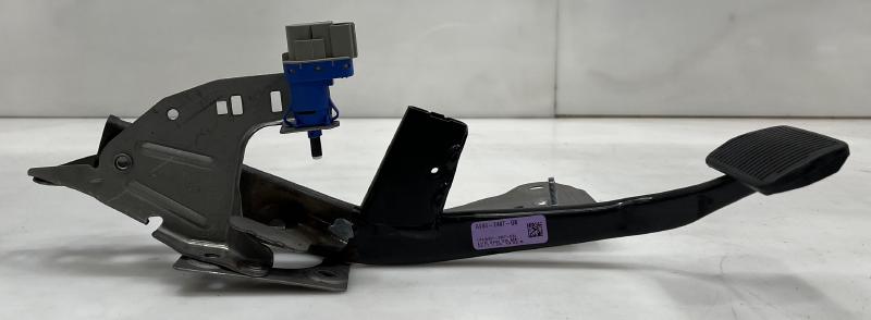 2013 - 2019 Ford Escape Brake Pedal and Bracket Assembly OEM AV6Z-2455-H