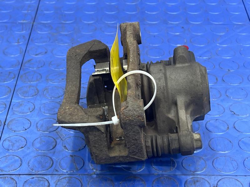 2016 Subaru Forester Caliper