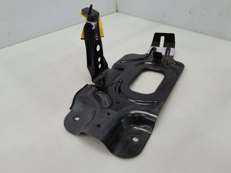 2019 Chevrolet Malibu Battery Tray