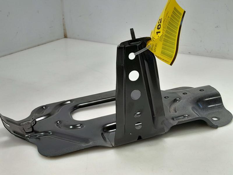 2019 Chevrolet Malibu Battery Tray