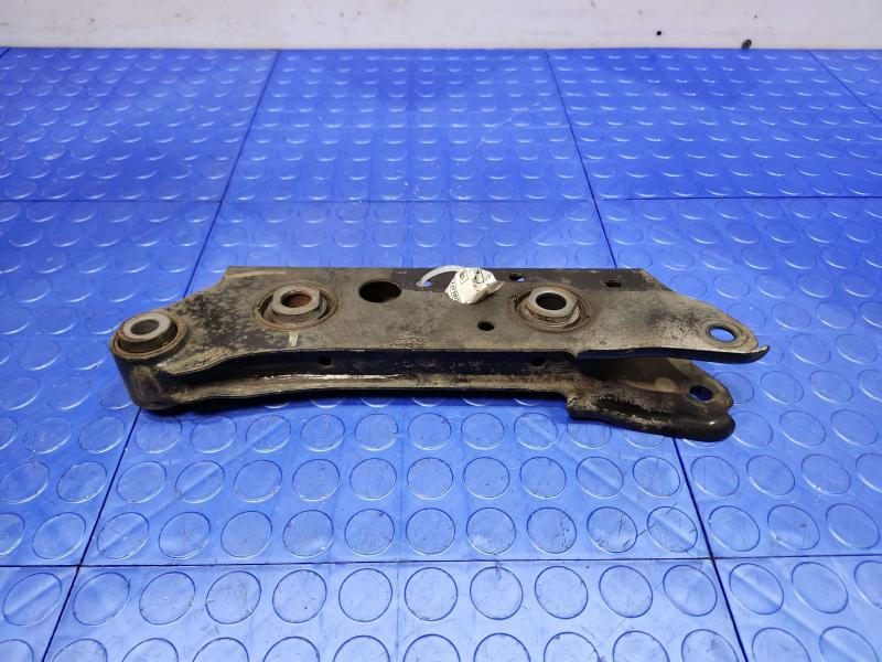 2022 Nissan Altima Lower Control Arm Rr