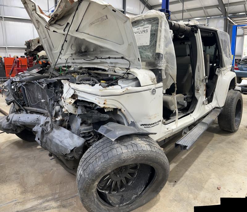 2010 Jeep Wrangler Side/Rear/Cargo Regulator