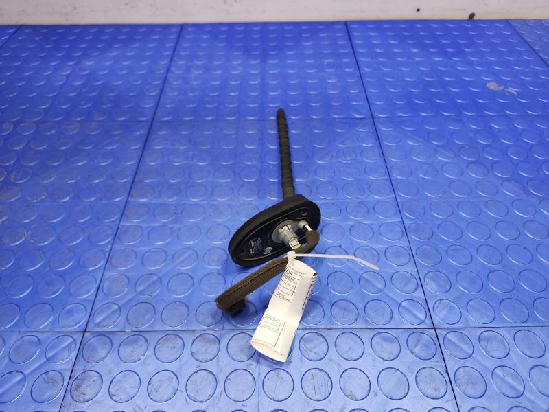 2012-2017 Hyundai Accent OEM Radio Antenna Assembly Genuine Part 962131R100