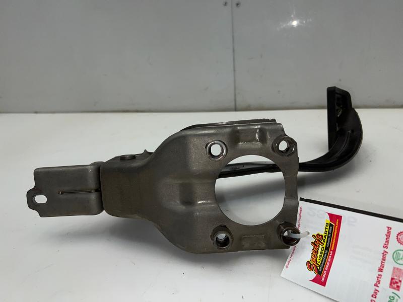 2016 - 2018 Kia Sorento Brake Pedal Assembly OEM 32800C6110
