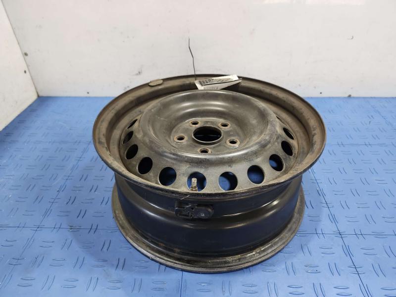 2013 Toyota Camry Wheel