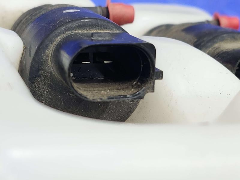 2015 GMC Yukon XL Washer Bottle
