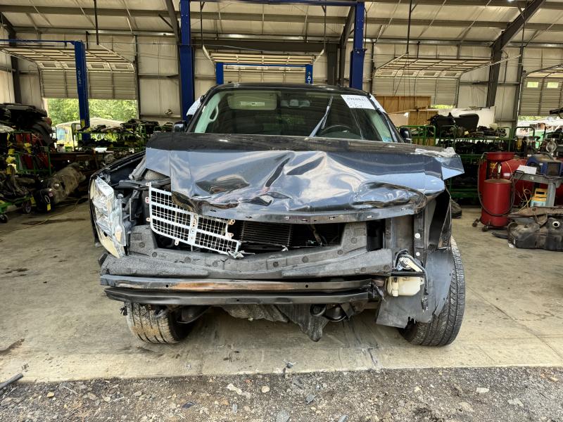 2007 Cadillac Escalade ESV Center Pillar