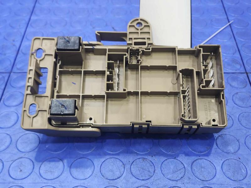 2008 Subaru Tribeca Cabin Fuse Box