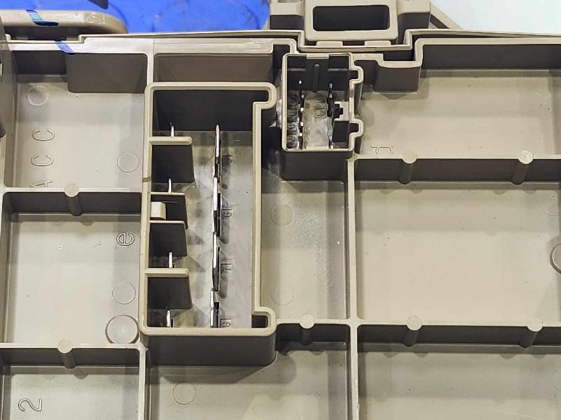 2008 Subaru Tribeca Cabin Fuse Box