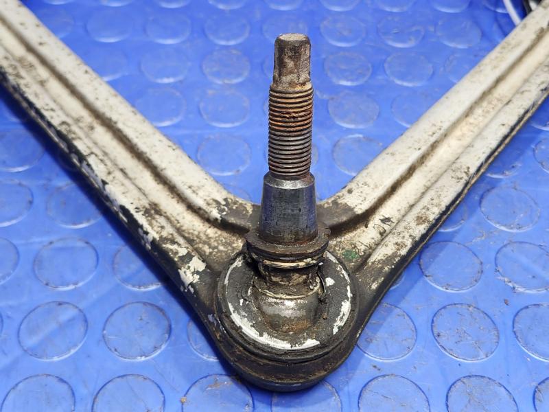 2002 Dodge Ram 1500 Upper Control Arm Front