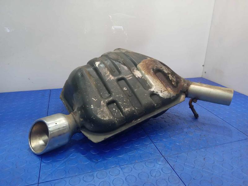 2012 Jeep Grand Cherokee Muffler