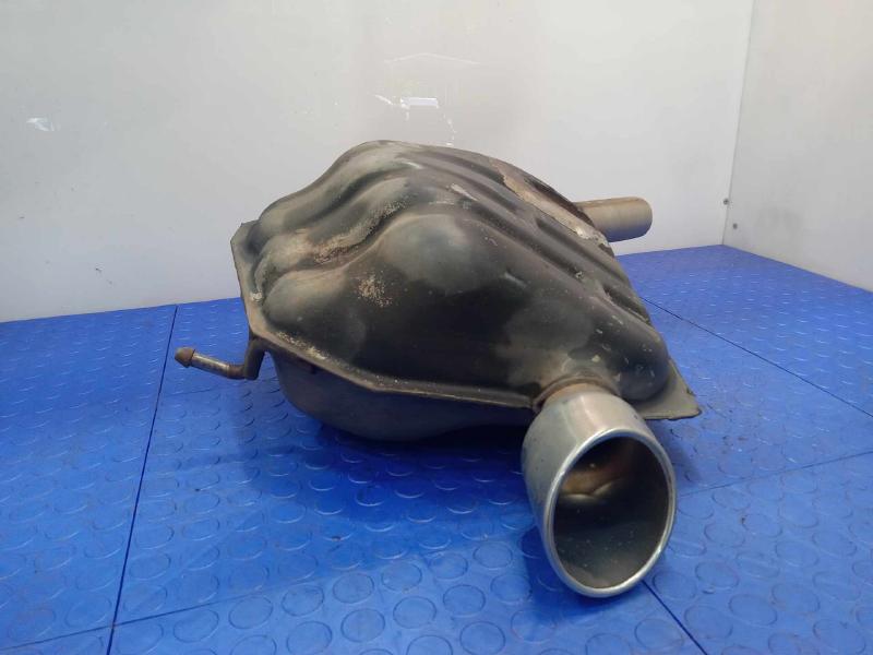2012 Jeep Grand Cherokee Muffler