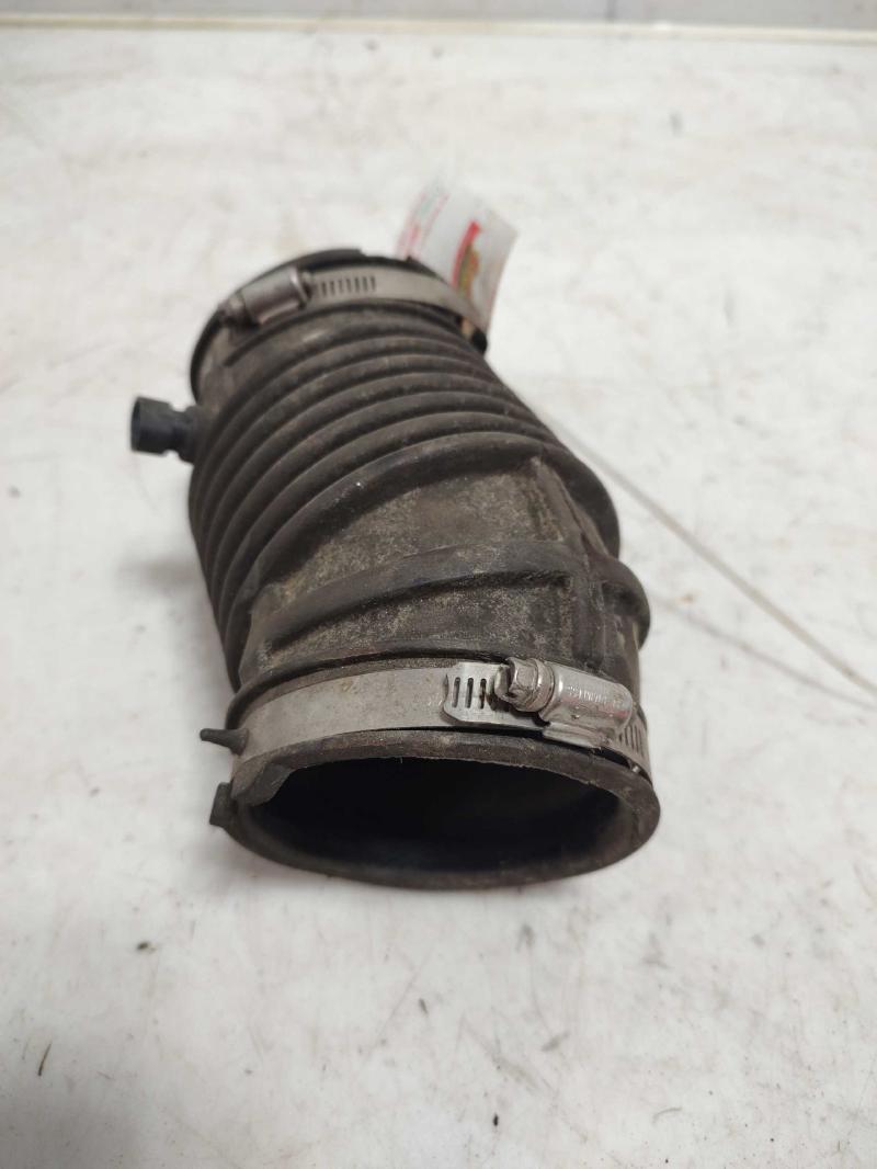 2001 Chevrolet Astro Air Intake Tube/Resonator