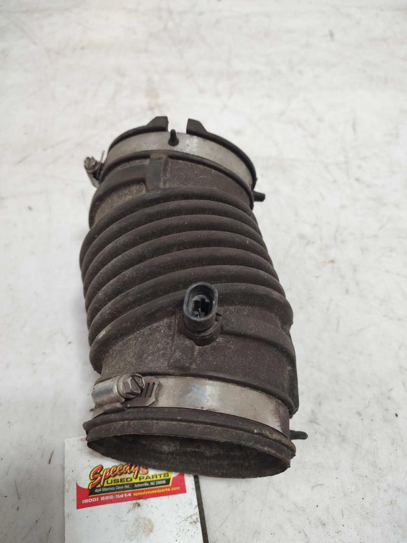 2001 Chevrolet Astro Air Intake Tube/Resonator